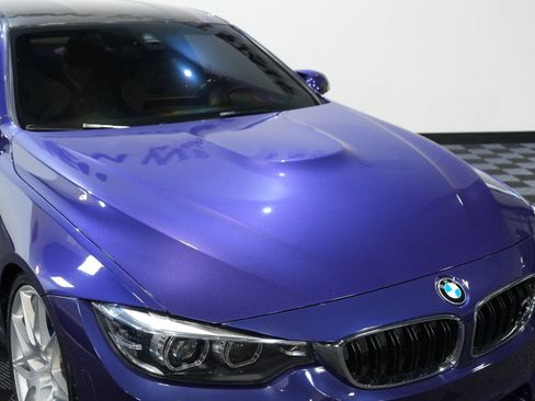 Used 2020 BMW M4 Coupe w/ Competition Package RWD image 12