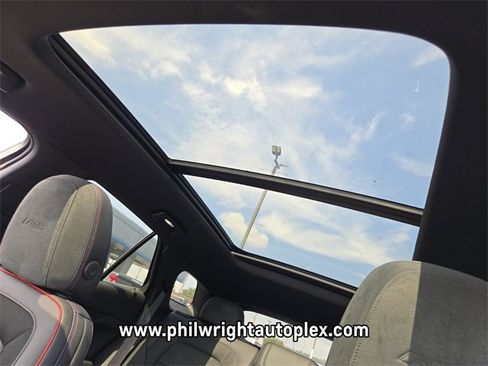 New 2025 Chevrolet Blazer EV RS w/ Super Cruise Package image 10