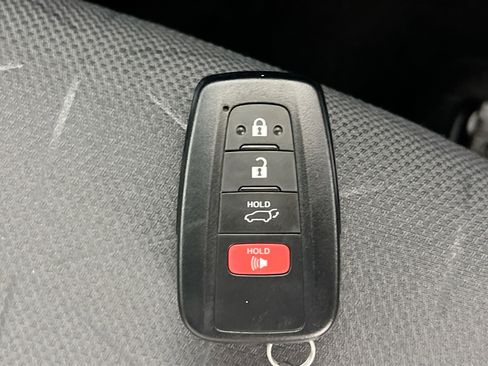 Used 2025 Toyota RAV4 XLE w/ Convenience Package image 36