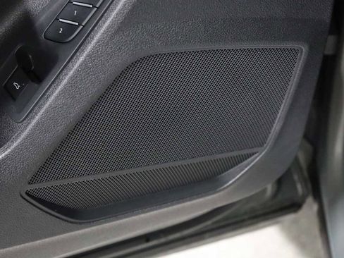 Certified 2025 Audi Q3 2.0T Premium w/ Convenience Package image 16