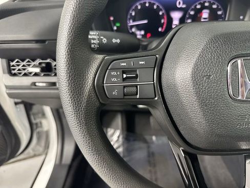 Used 2023 Honda Accord EX image 13