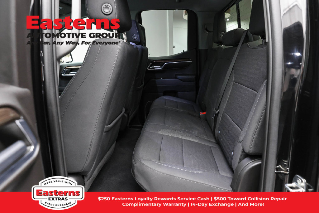 Used 2023 Chevrolet Silverado 1500 LT w/ Convenience Package II AWD/4WD image 21