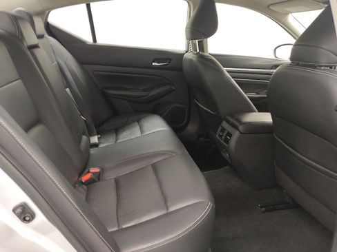 Used 2019 Nissan Altima 2.5 SL FWD image 19