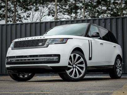 New 2025 Land Rover Range Rover Long Wheelbase SE