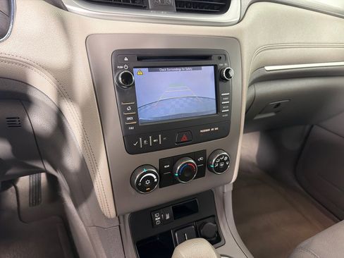 Used 2015 Chevrolet Traverse LS FWD image 17