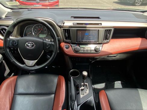 Used 2014 Toyota RAV4 Limited w/ Technology Package AWD/4WD image 12