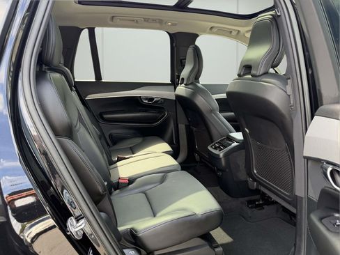 Used 2023 Volvo XC90 B5 Core w/ Climate Package AWD/4WD image 12