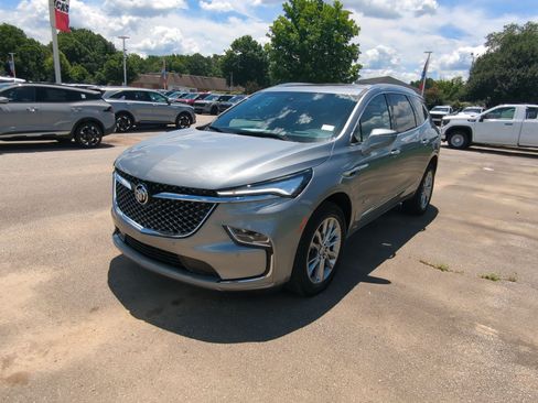 Used 2024 Buick Enclave Avenir w/ Avenir Technology Package FWD image 5