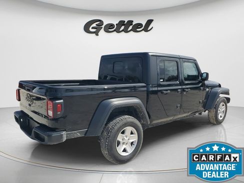 Used 2023 Jeep Gladiator Sport image 4