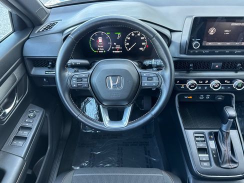 Used 2025 Honda CR-V Sport image 29
