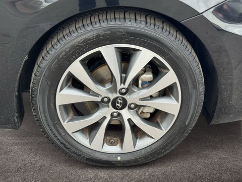 Used 2015 Hyundai Accent Sport image 5