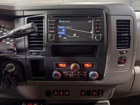 Used 2019 Nissan NV 3500 SL image 27