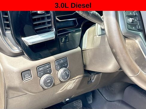 Used 2024 Chevrolet Silverado 1500 LT AWD/4WD image 10