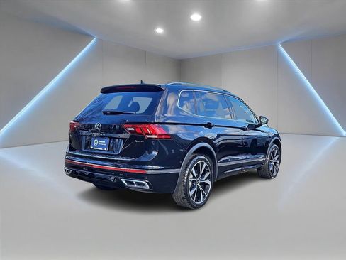 Used 2022 Volkswagen Tiguan SEL R-Line image 5