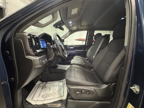 Used 2023 Chevrolet Silverado 1500 RST image 16