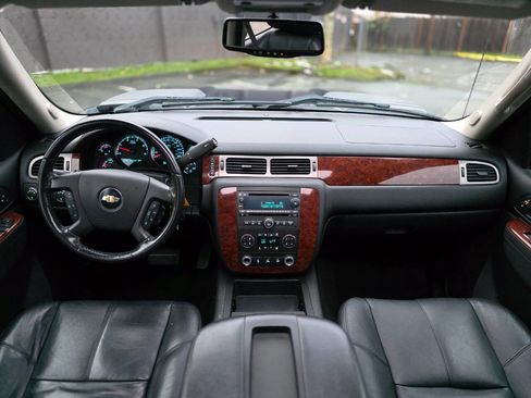 Used 2011 Chevrolet Silverado 3500 LTZ image 7