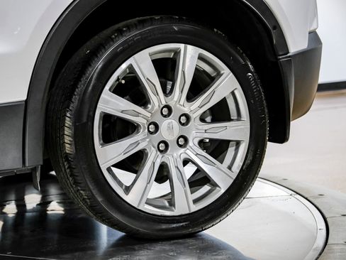 Used 2020 Cadillac XT4 Premium Luxury w/ Enhanced Visibility Package image 62