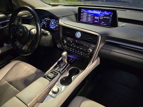 Used 2019 Lexus RX 450hL Luxury image 10