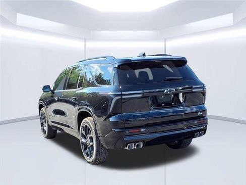 New 2026 Chevrolet Traverse RS w/ LPO, Floor Liner Package AWD/4WD image 7