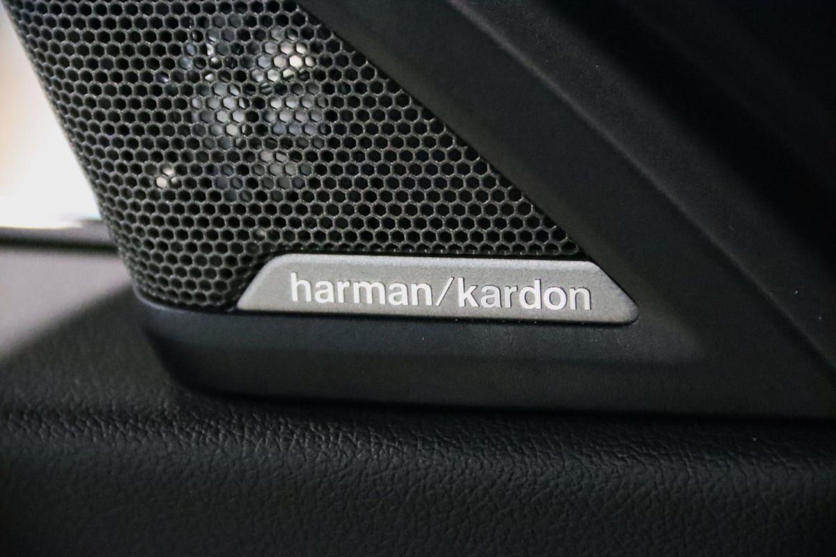 Used 2025 BMW M2 w/ Lighting Package RWD image 52