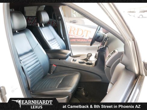 Used 2019 Jeep Grand Cherokee Limited X AWD/4WD image 3