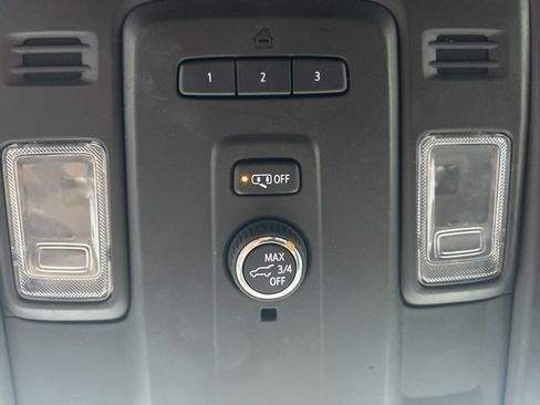 Used 2021 Chevrolet Tahoe LT image 16