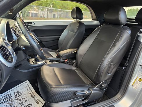 Used 2013 Volkswagen Beetle 2.5 FWD image 20