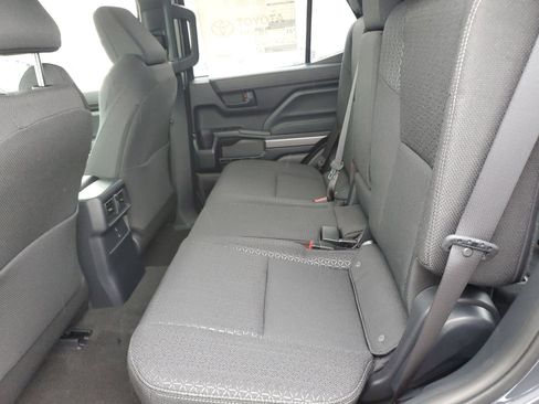New 2026 Toyota 4Runner SR5 AWD/4WD image 12