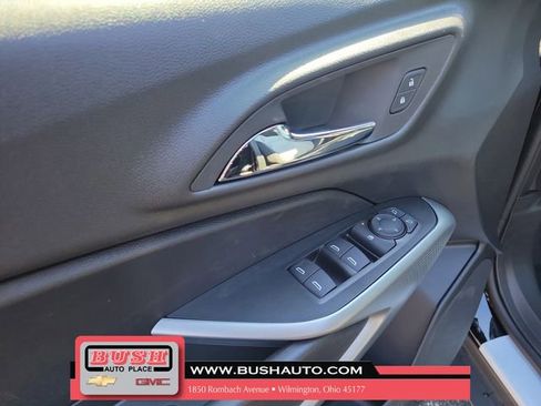 New 2026 Chevrolet Trax RS w/ Sunroof Package image 19