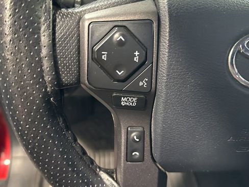 Used 2016 Toyota Tacoma SR image 39