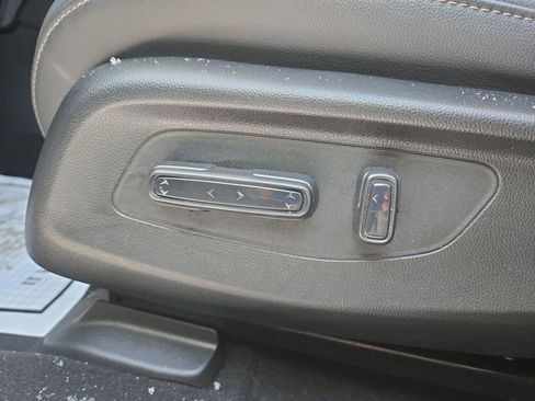 Used 2024 Honda HR-V EX-L image 8