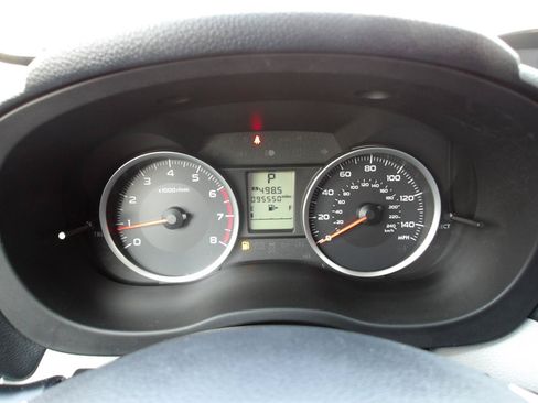 Used 2014 Subaru Forester 2.5i Premium AWD/4WD image 18