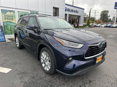 Used 2023 Toyota Highlander Limited