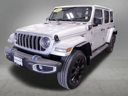 Used 2024 Jeep Wrangler Unlimited Sahara w/ Technology Group