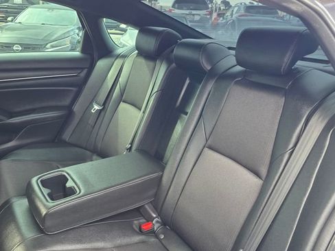 Used 2020 Honda Accord Sport image 17