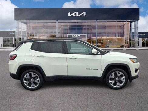 Used 2020 Jeep Compass Limited image 7