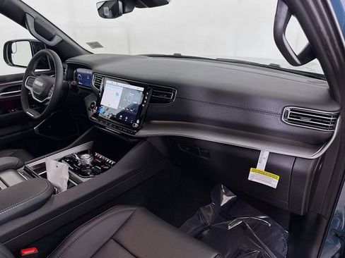 New 2026 Jeep Grand Wagoneer 4WD image 28