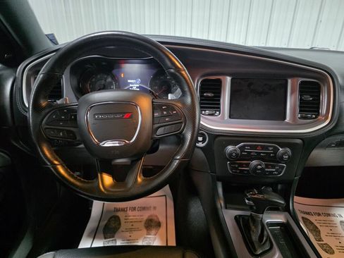 Used 2022 Dodge Charger SXT w/ Plus Group AWD/4WD image 8