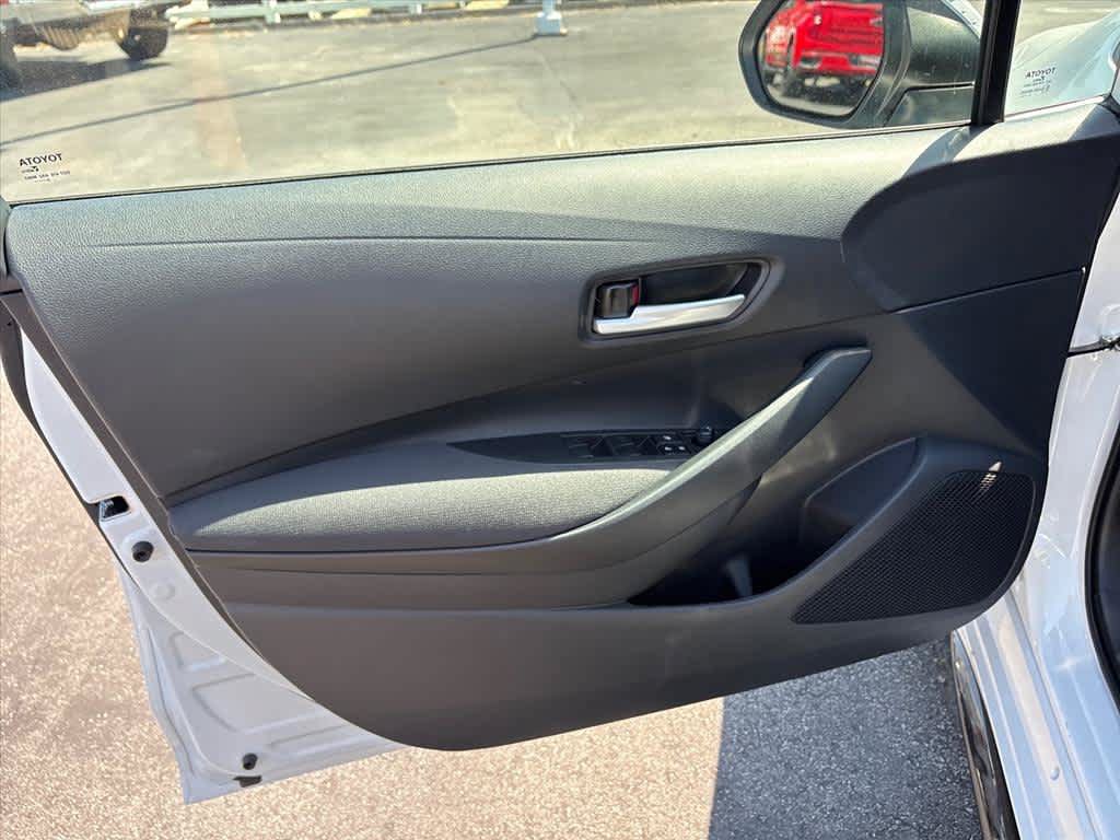 Used 2026 Toyota Corolla SE w/ SE Package FWD image 21