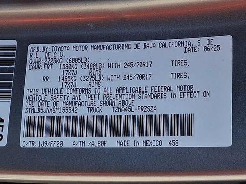 Used 2025 Toyota Tacoma SR5 AWD/4WD image 30