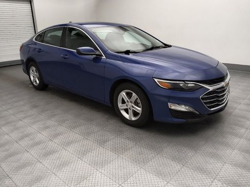 Used 2023 Chevrolet Malibu LT FWD image 11
