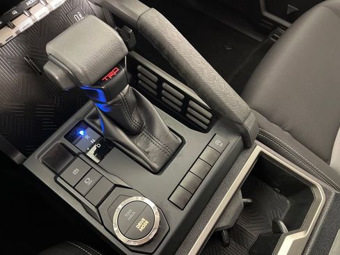 Certified 2024 Toyota Tacoma TRD Sport image 22