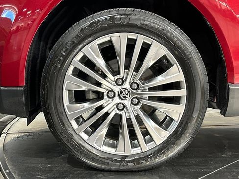 Used 2022 Toyota Venza Limited AWD/4WD image 24