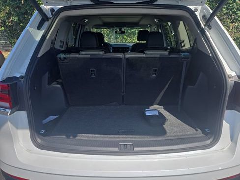 Used 2023 Volkswagen Atlas SEL AWD/4WD image 12