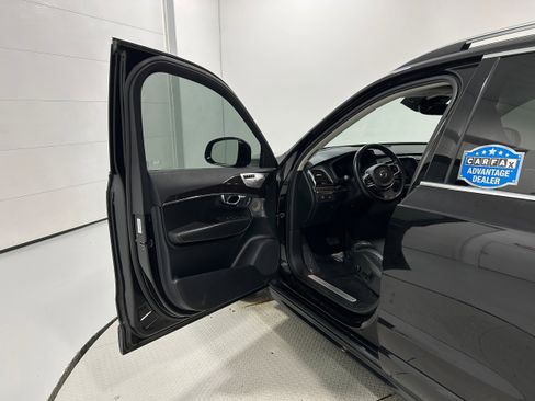Used 2017 Volvo XC90 T6 Momentum w/ Vision Package AWD/4WD image 21