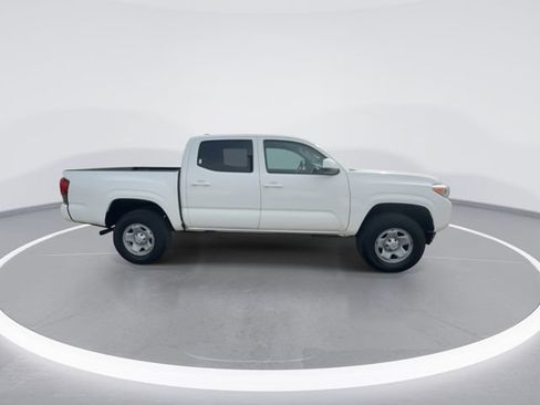Used 2023 Toyota Tacoma SR AWD/4WD image 9