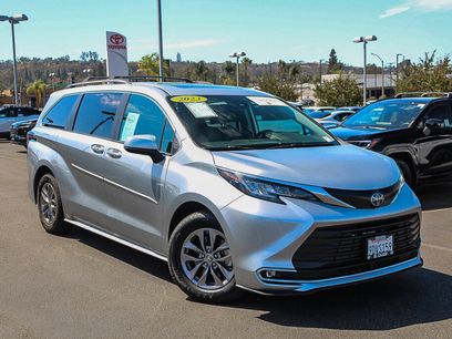 Certified 2023 Toyota Sienna XLE