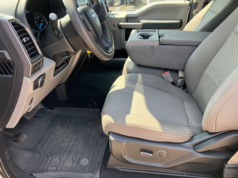 Used 2019 Ford F350 XLT w/ XLT Premium Package AWD/4WD image 11