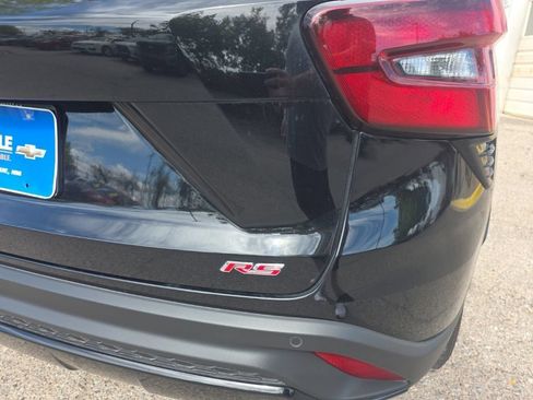 Certified 2025 Chevrolet Trax RS w/ Sunroof Package FWD image 7