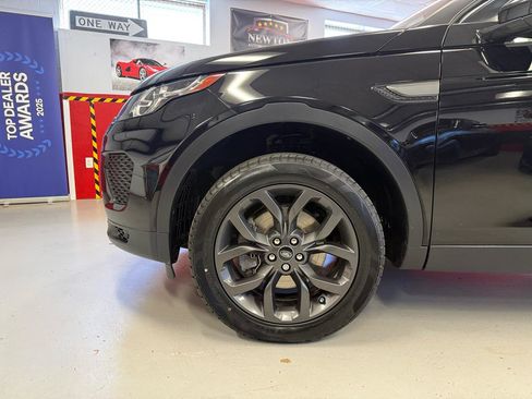 Used 2019 Land Rover Discovery Sport HSE AWD/4WD image 17